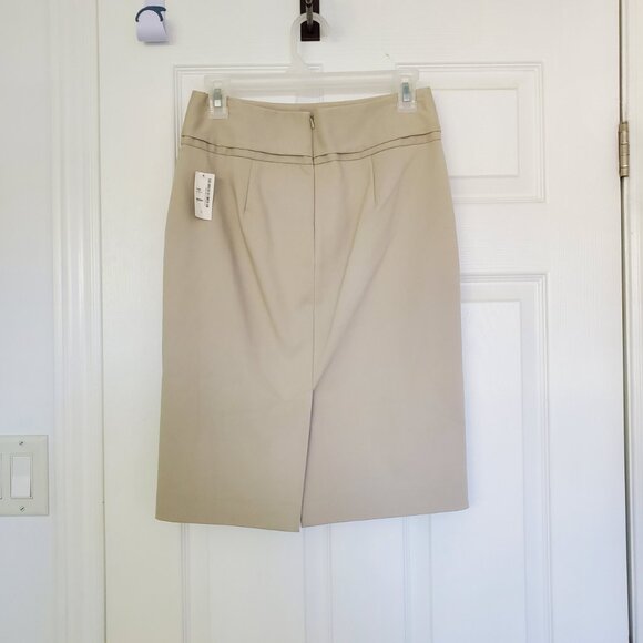 Cassis Size 0 | New with Tags - Picture 3 of 7